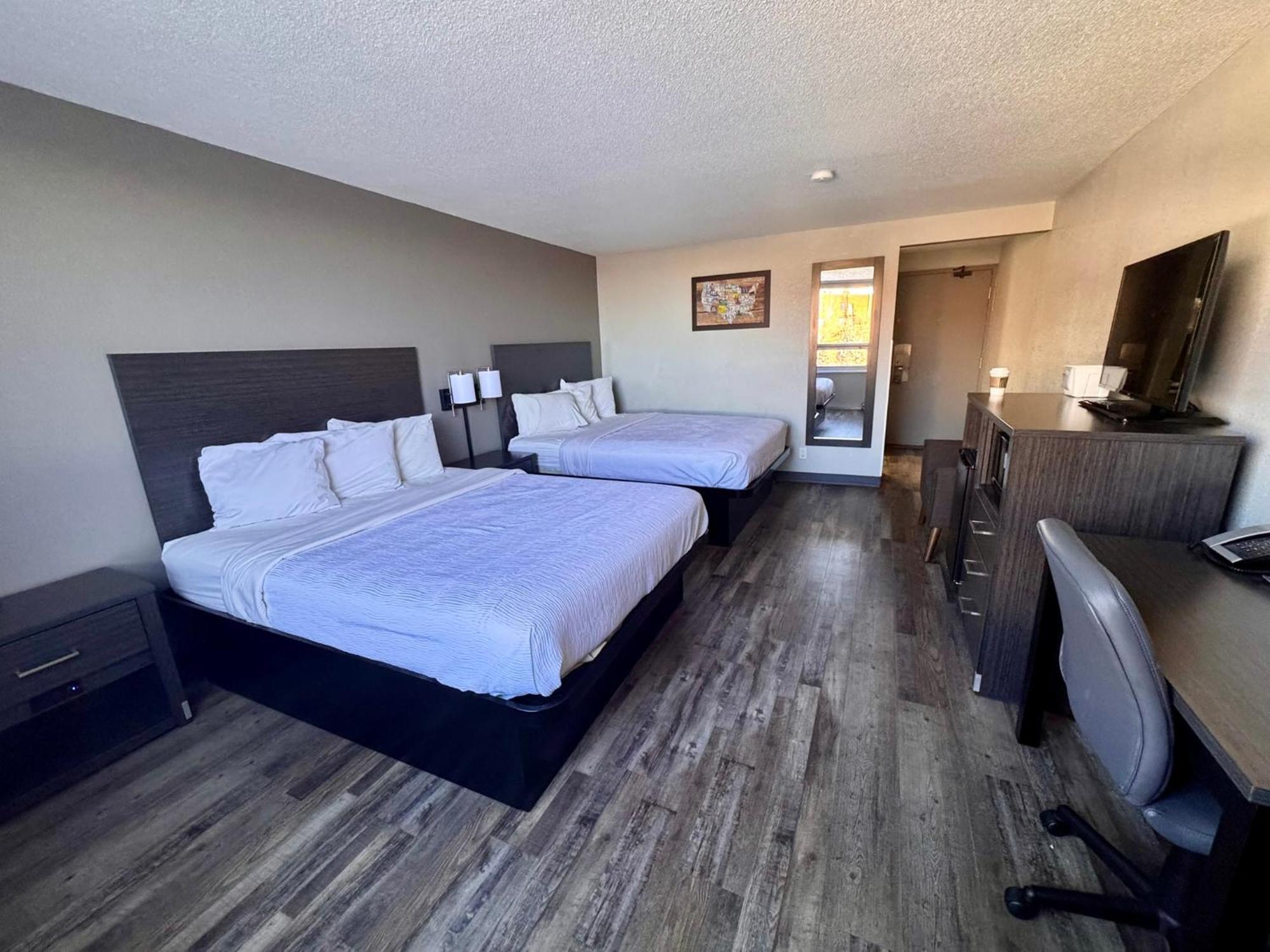 Baymont By Wyndham Great Falls City Center מראה חיצוני תמונה