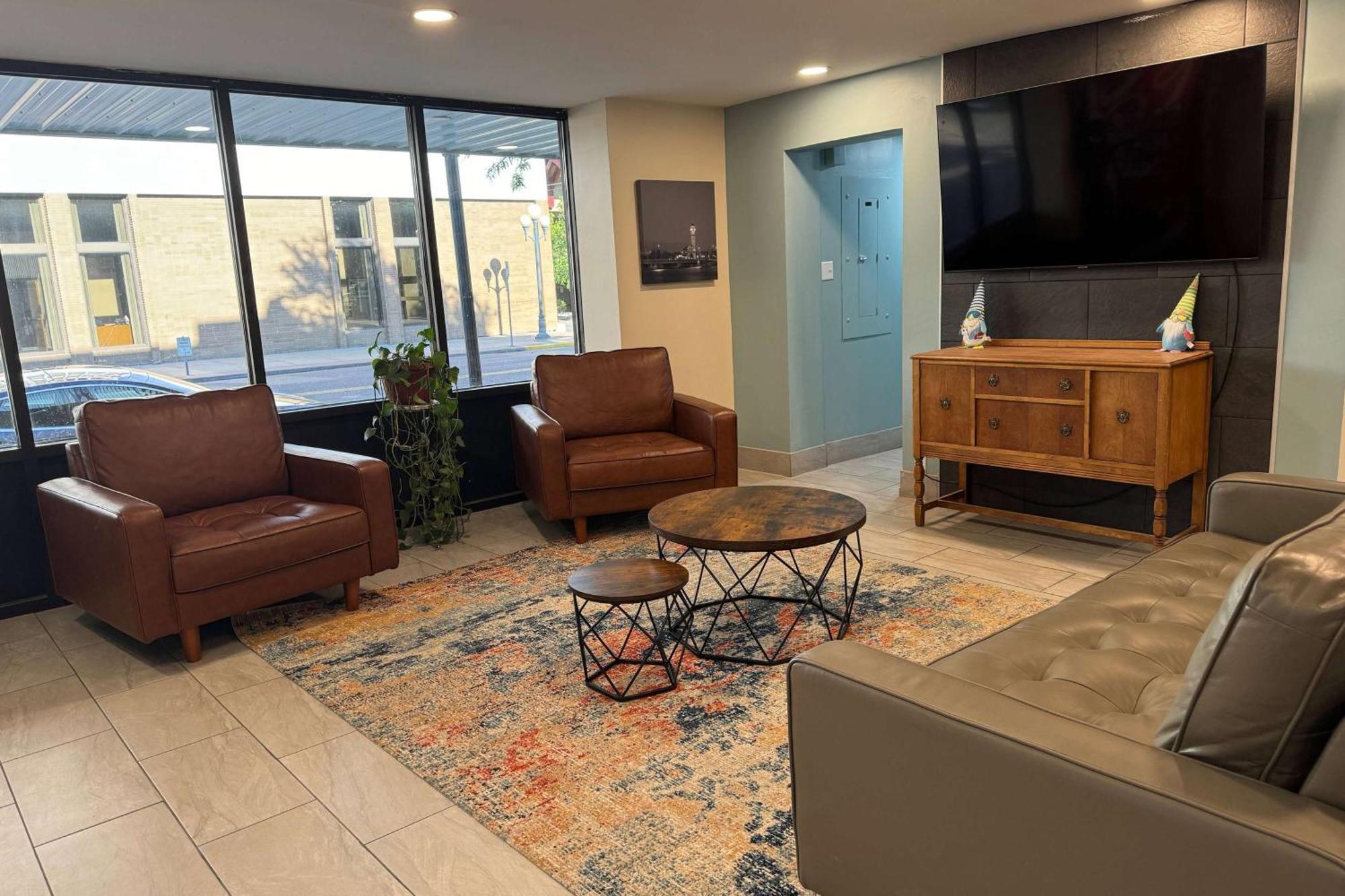 Baymont By Wyndham Great Falls City Center מראה חיצוני תמונה