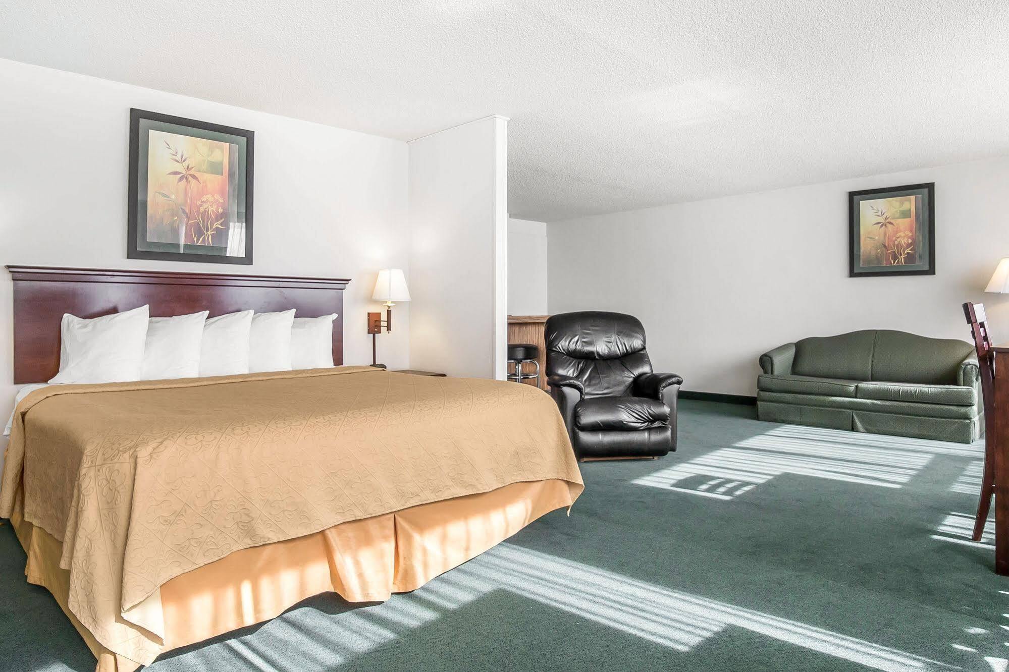Baymont By Wyndham Great Falls City Center מראה חיצוני תמונה